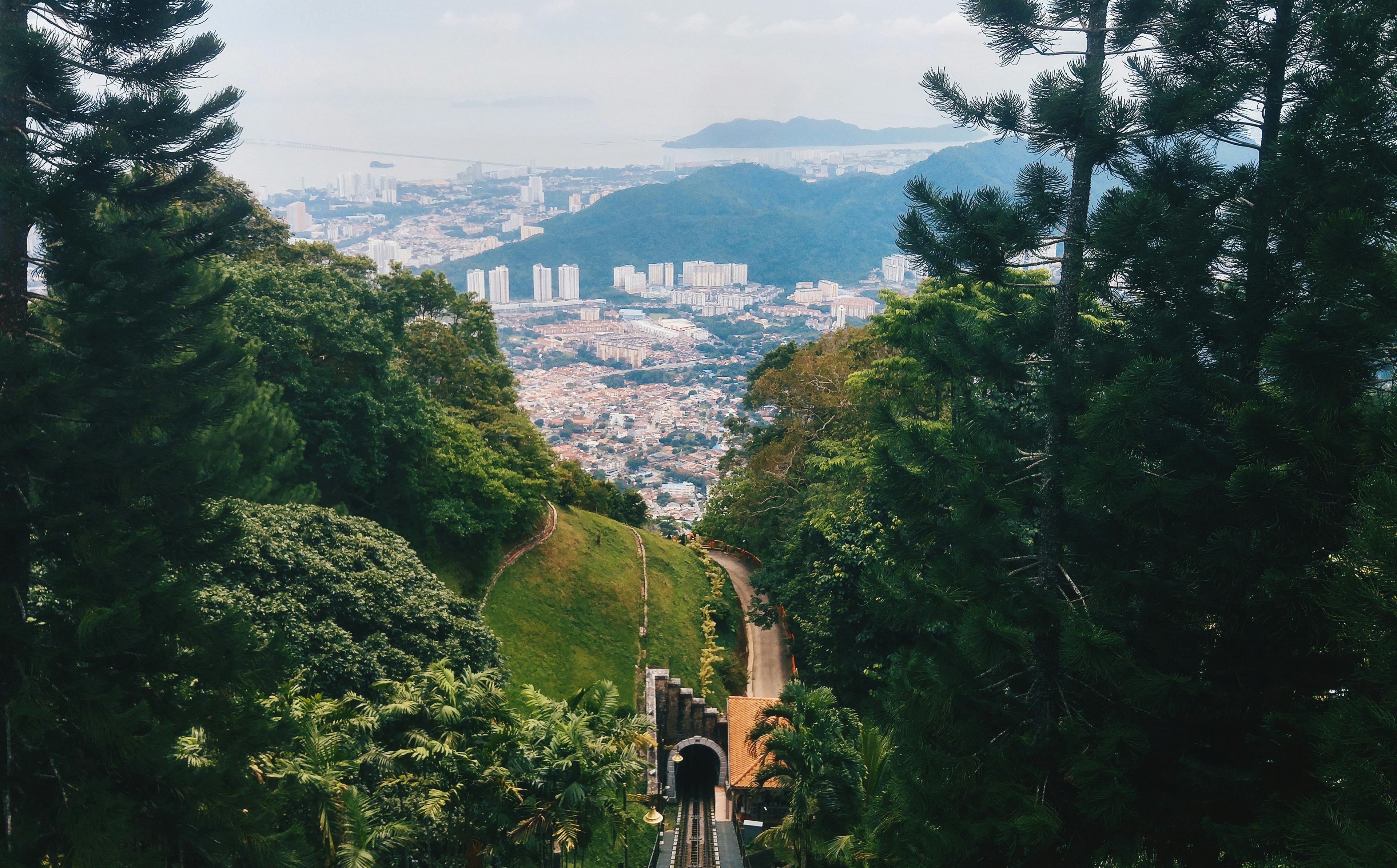 Malaysia Unwrapped: KL's Urban Pulse + Penang's Heritage Soul